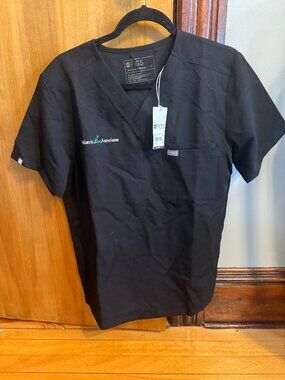 FIGS Chisec Three-Pocket Scrub Top (NEW with Tags) $25